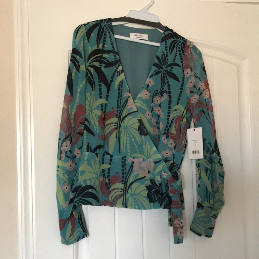 Revolve Sirena top size small